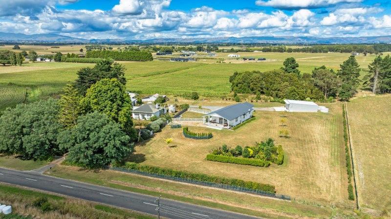 150 Hansens Line, Palmerston North - Carousel 22