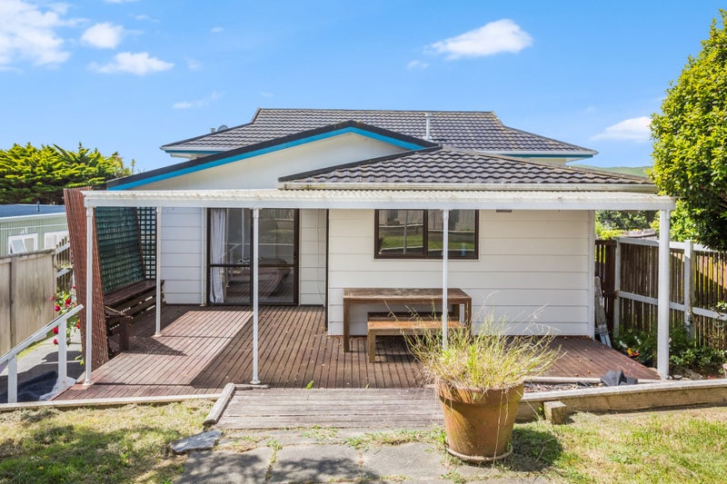 5 Lagden Street, Camborne, Porirua - Carousel 26