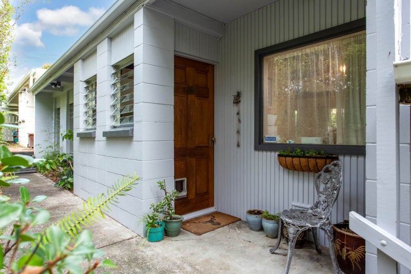 1/61 Watea Road, Torbay, Auckland - Carousel 1