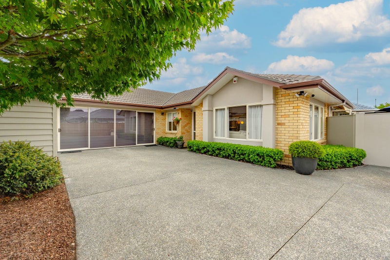 9 Millstone Lane, Henderson, Auckland - Carousel 1