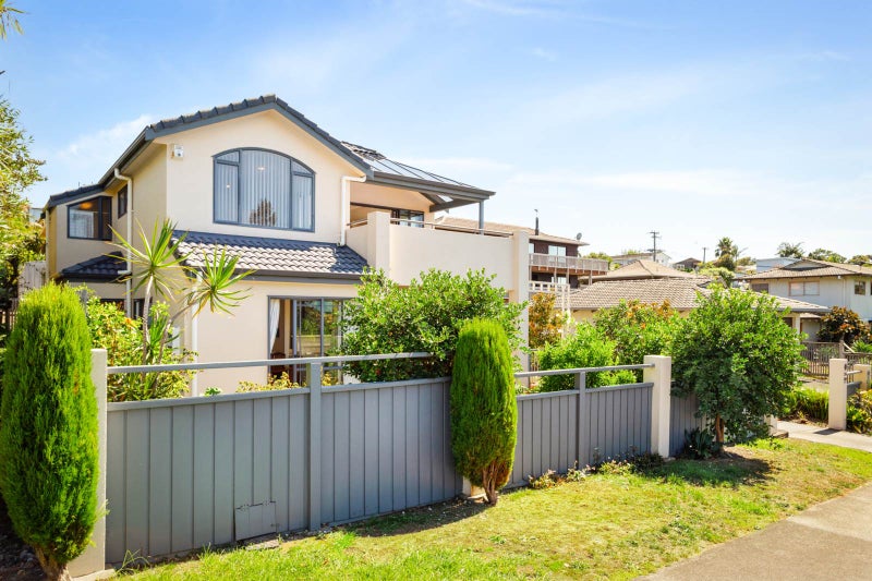 20A Auld Street, Torbay, Auckland - Carousel 1