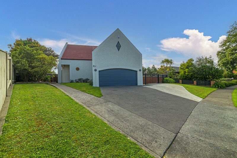109 Pacific Drive, Fitzherbert, Palmerston North - Carousel 29