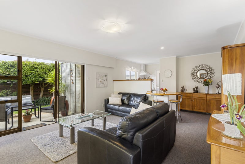 3/60 Amaru Road, Onehunga, Auckland - Carousel 2