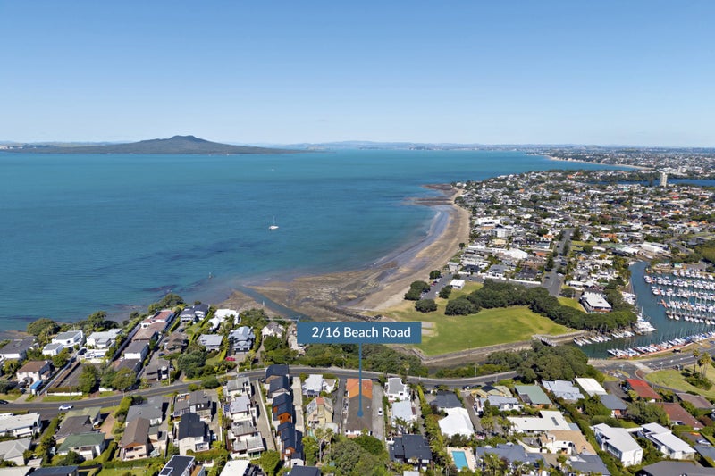 2/16 Beach Road, Castor Bay, Auckland - Carousel 2