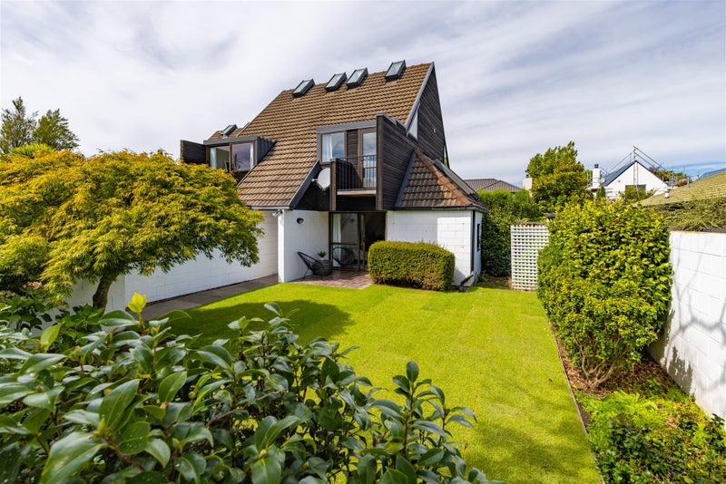 92A Aikmans Road, Merivale, Christchurch - Carousel 1