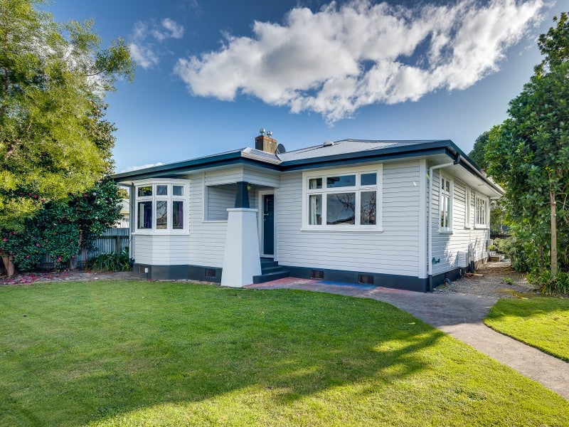 416 Grays Road, Saint Leonards, Hastings - Carousel 1