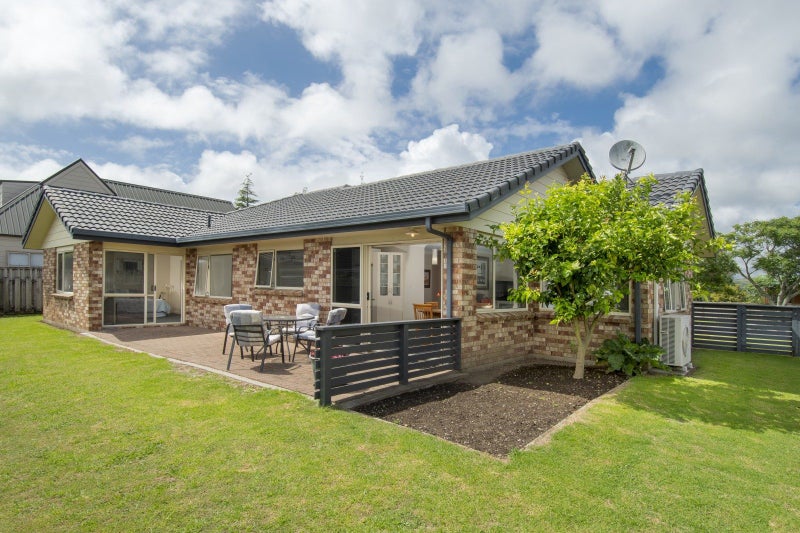 42 Stephens Place, Hairini, Tauranga - Carousel 1