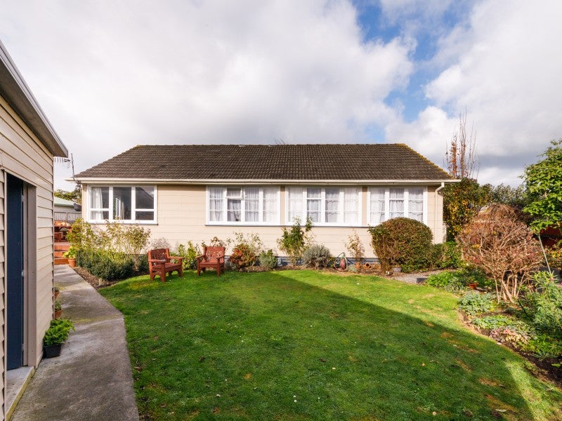 5 Kupe Place, Highbury, Palmerston North - Carousel 2