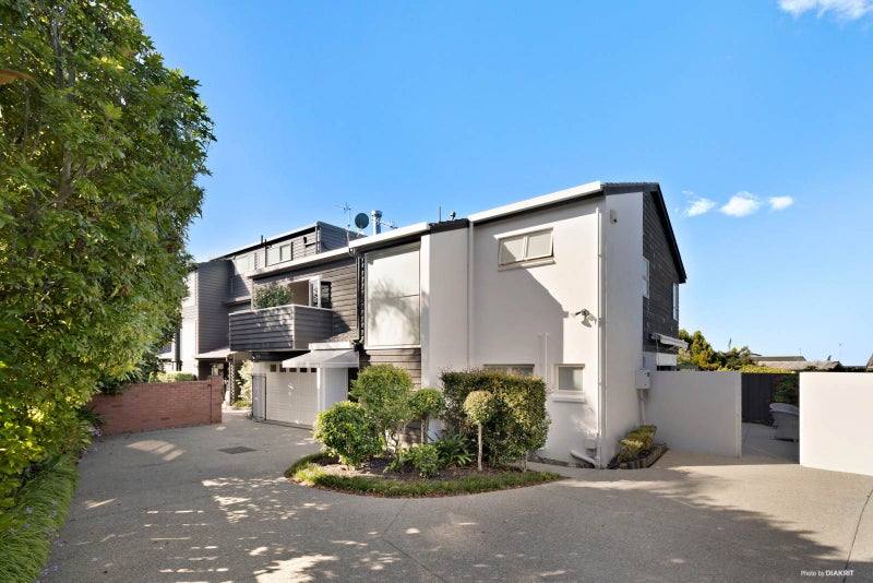 2/2 Park Avenue, Takapuna, Auckland - Carousel 1