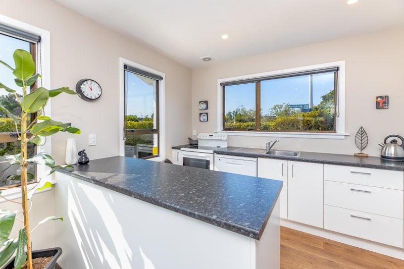 1/1 Rosedale Place, Avonhead, Christchurch - Carousel 2