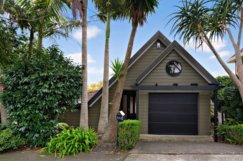 64A Ripon Crescent, Meadowbank, Auckland - Carousel 1