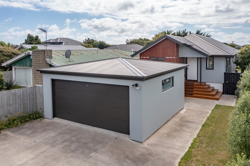 357 Estuary Road, South New Brighton, Christchurch - Carousel 1