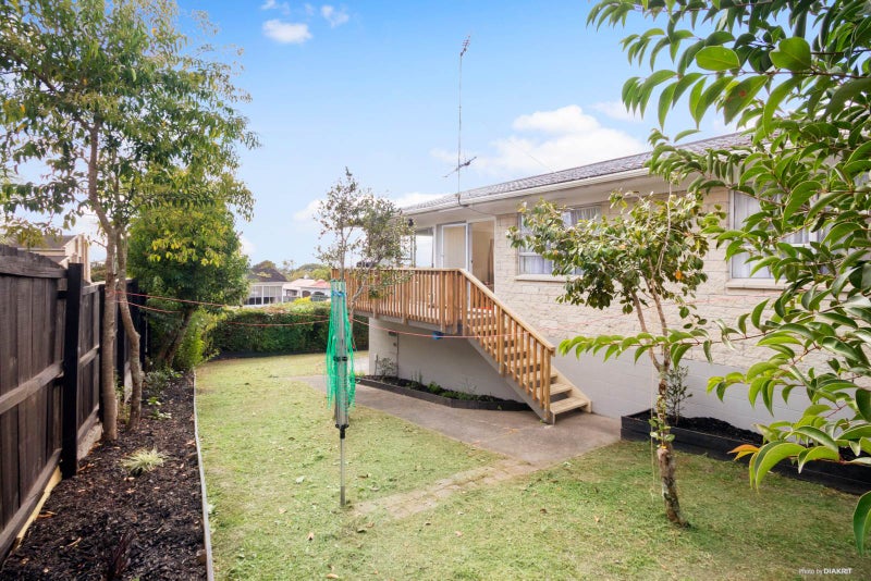 1/31 Pakira Avenue, Glendene, Auckland - Carousel 2