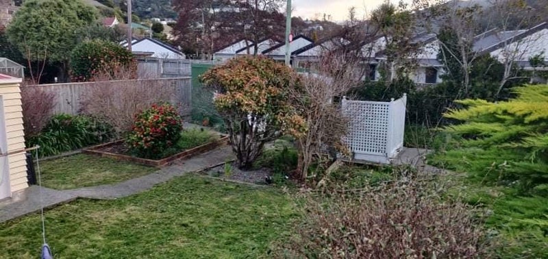 13 Eagle Street, Karori, Wellington - Carousel 13