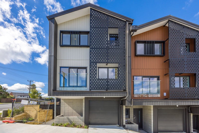 69 Pupuke Road, Birkenhead, Auckland - Carousel 1
