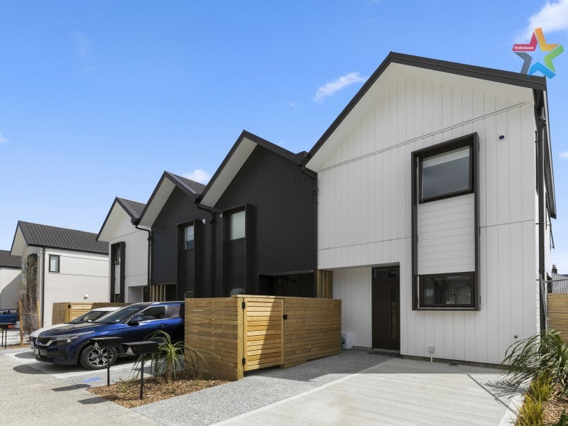 39 Ron Deal Way, Epuni, Lower Hutt - Carousel 1