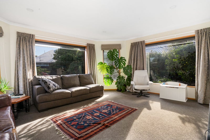 18 Vanderbilt Place, Halswell, Christchurch - Carousel 2