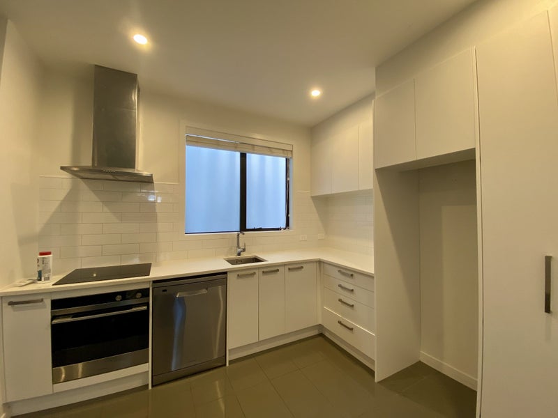 7/50 Ocean View Road, Northcote, Auckland - Carousel 2
