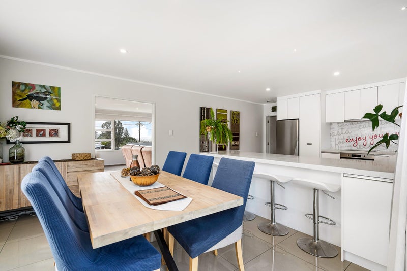 8 Fisher Terrace, Kamo, Whangarei - Carousel 2