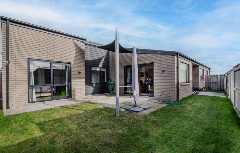 28 Taiatea Drive, Baverstock, Hamilton - Carousel 17