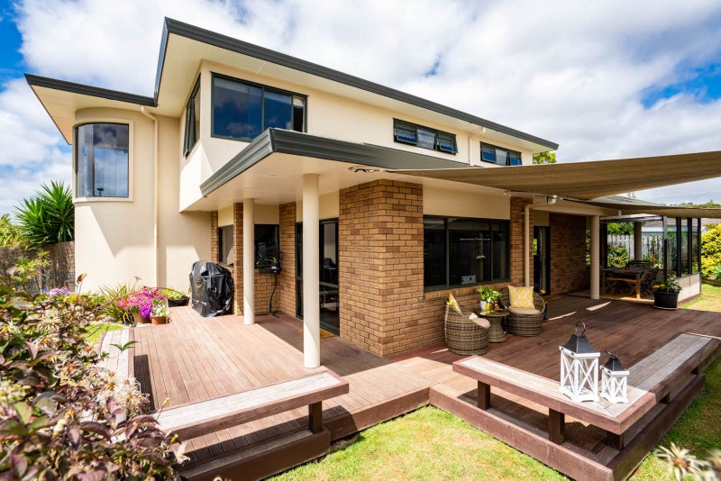 6 Oxford Avenue, Kamo, Whangarei - Carousel 1