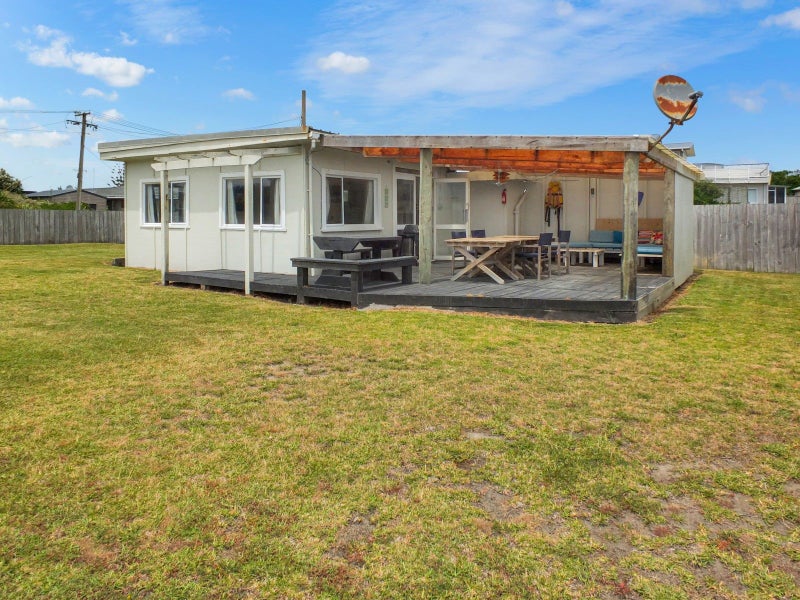 38 Nelson Street, Foxton Beach, Foxton - Carousel 18