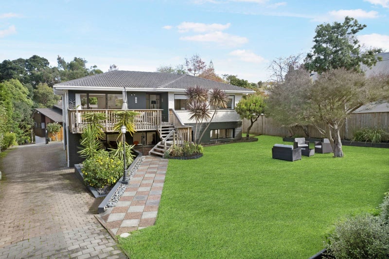 2/87 Beach Road, Mellons Bay, Auckland - Carousel 1