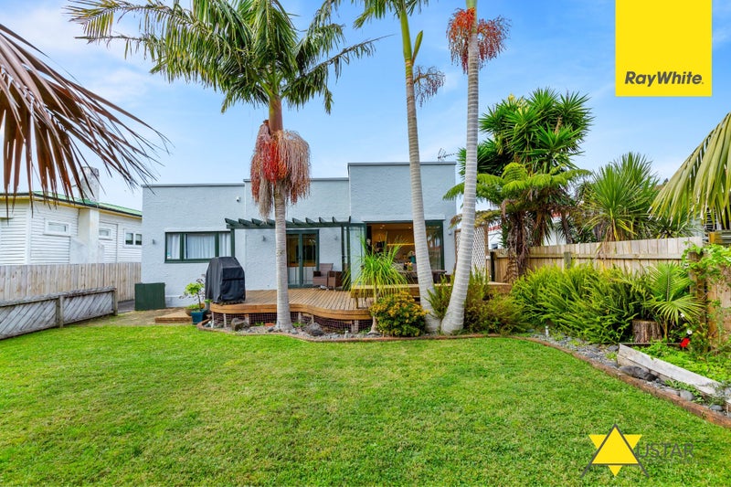 122 Hutchinson Avenue, New Lynn, Auckland - Carousel 2