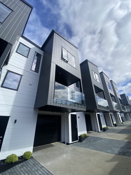 8/10 Boyd Avenue, Royal Oak, Auckland - Carousel 26