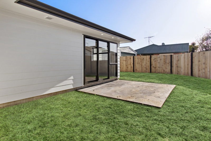 2/4 Cotton Street, St Andrews, Hamilton - Carousel 13