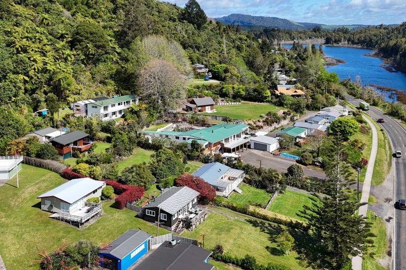 119 State Highway 30, Lake Rotoma, Rotorua - Carousel 20