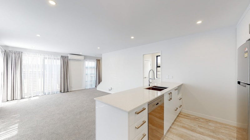 90 Cambridge Terrace, Waterloo, Lower Hutt - Carousel 2