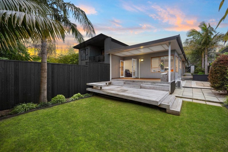 30A Hawkins Street, Meadowbank, Auckland - Carousel 1