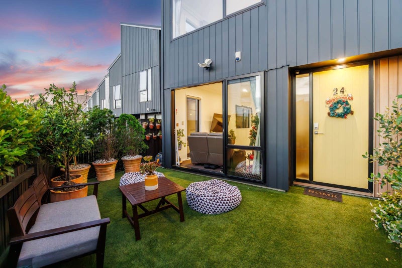 24 Nugget Avenue, Hobsonville, Auckland - Carousel 2