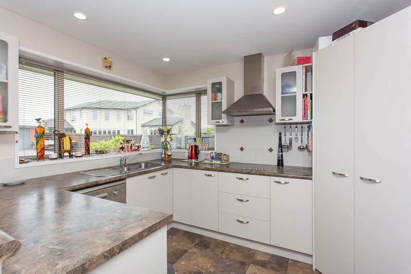 14 Burbank Drive, Aidanfield, Christchurch - Carousel 2