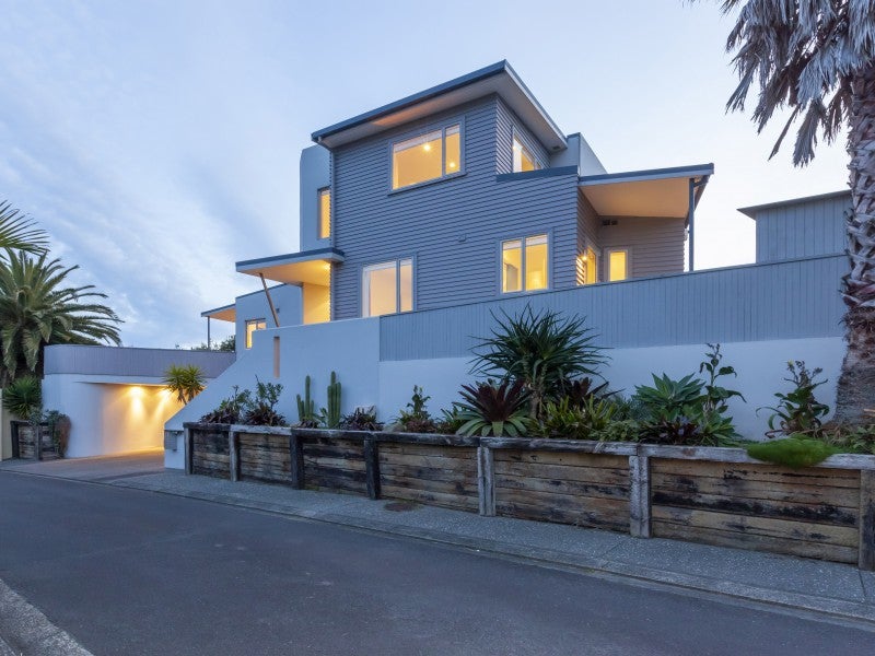 1 The Palms, Raumati Beach, Paraparaumu - Carousel 2