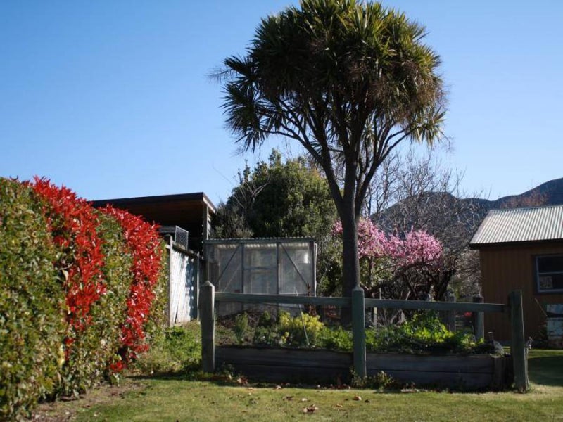 9 Myra Street, Wanaka - Carousel 12