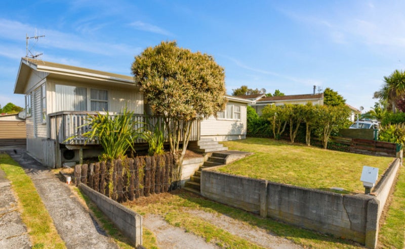 52 Richmond Avenue, Richmond Heights, Taupo - Carousel 1