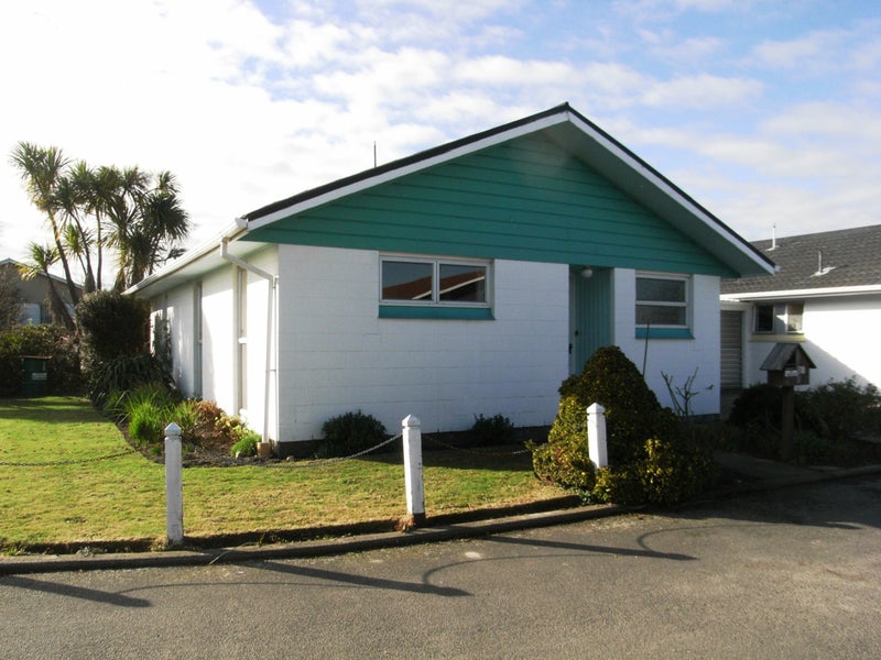 2/2 Peters Lane, Spreydon, Christchurch - Carousel 2