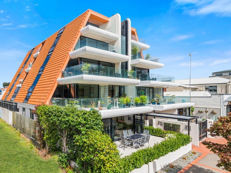 1152 Whakaue Street, Rotorua - Carousel 16