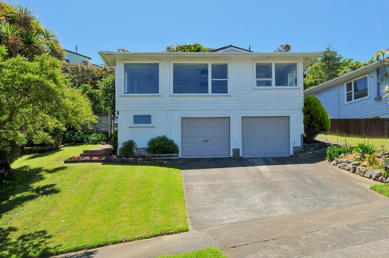10 Waipounamu Drive, Kelson, Lower Hutt - Carousel 1