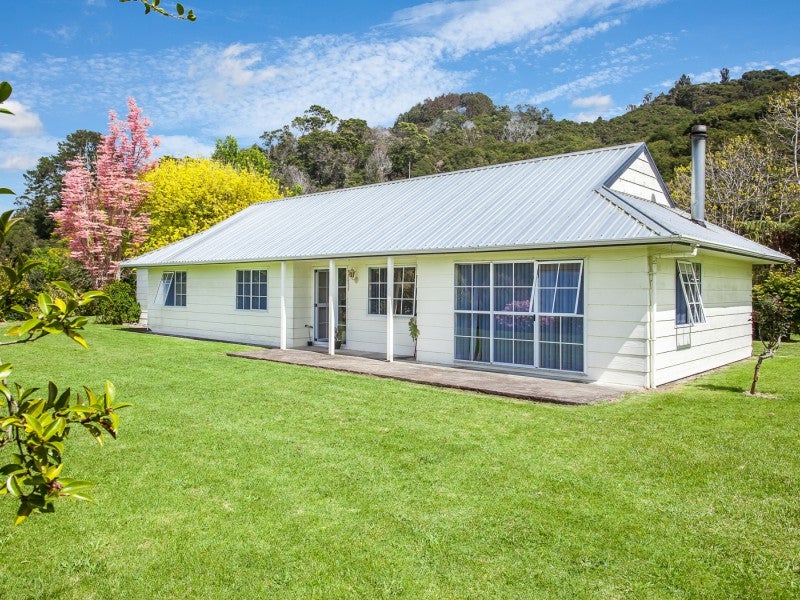 207 Manawahe Road, Matata, Whakatane - Carousel 1