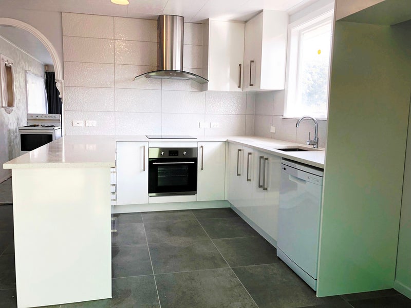 50 Norrie Street, Bader, Hamilton - Carousel 2