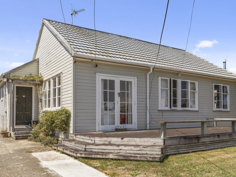 1018 Taita Drive, Taita, Lower Hutt - Carousel 15