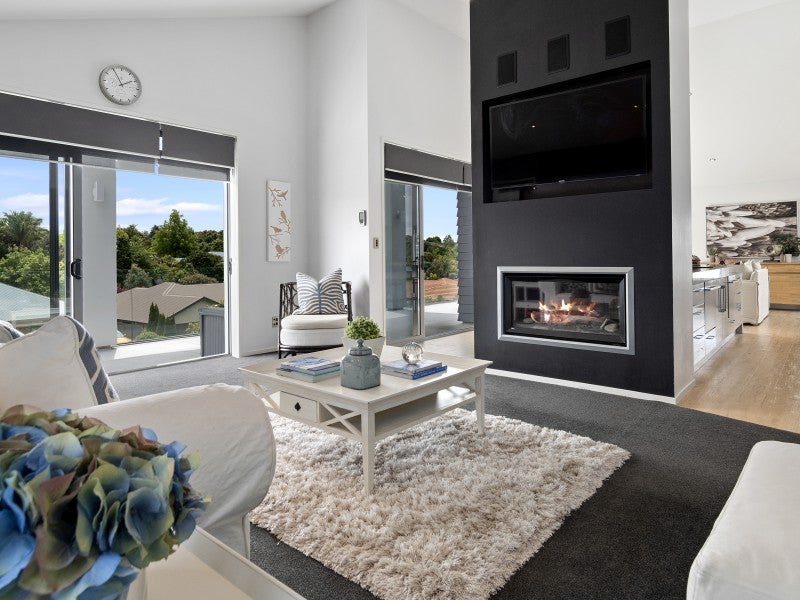 220 Castlewold Drive, Bethlehem, Tauranga - Carousel 2