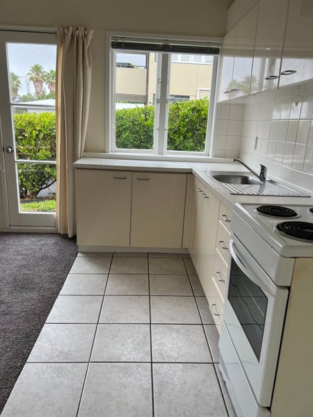 1//136 St Johns Road, Saint Johns, Auckland - Carousel 6