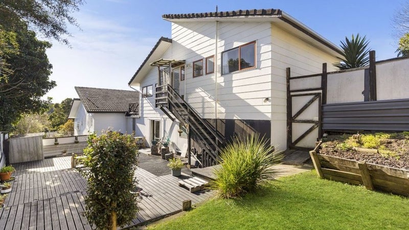 1/6 Torbay Heights, Torbay, Auckland - Carousel 1