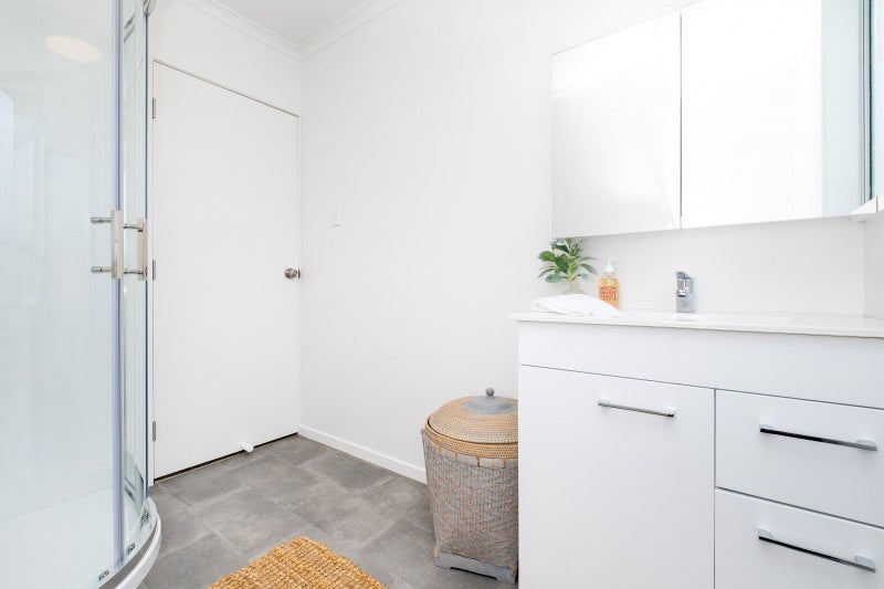 604 Oak Road, Akina, Hastings - Carousel 10