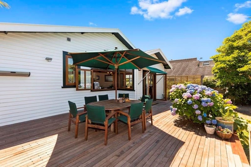 9 Hathaway Avenue, Boulcott, Lower Hutt - Carousel 1