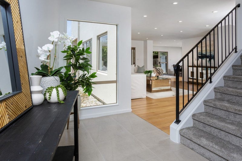 78 Medallion Drive, Oteha, Auckland - Carousel 2